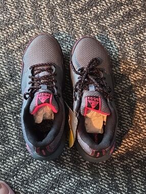 New Balance 589 Pink and Black Women's.  Industrial Composite Toe Shoes